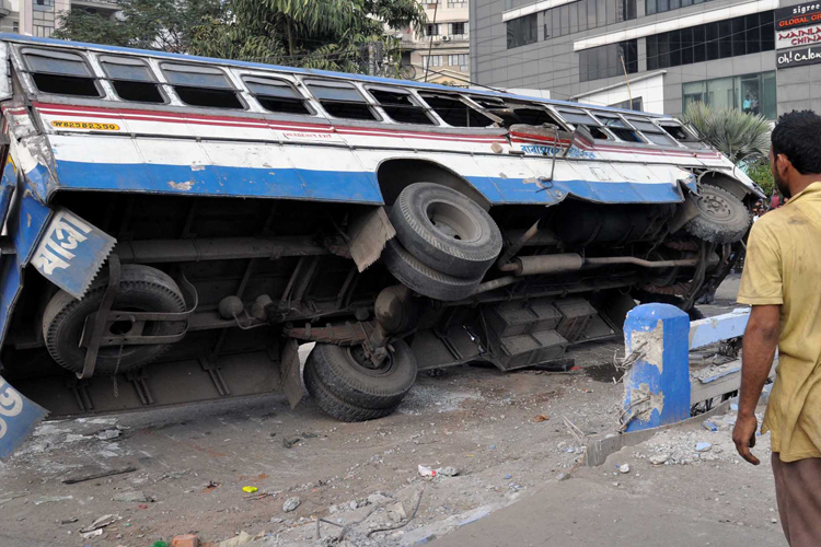 Transport Minister calls for strict measurements to curb accident dgtl