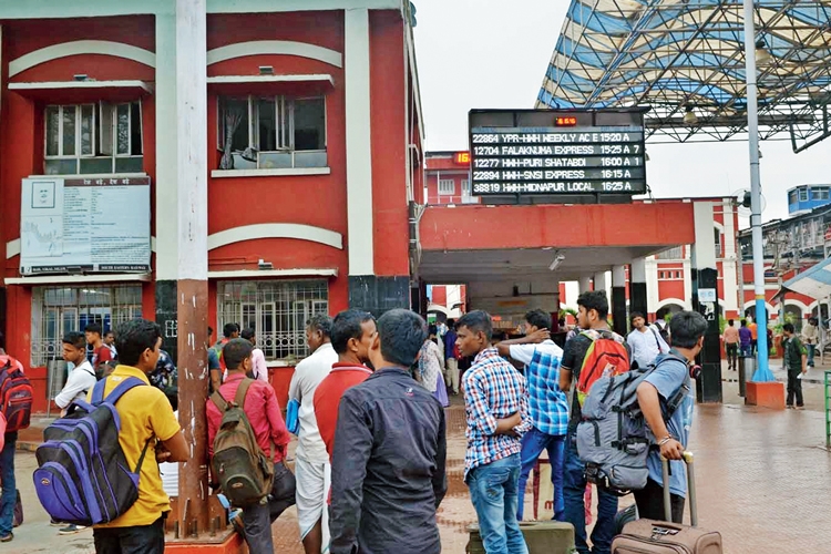 Only one Display board in Kharagpur Railway Station