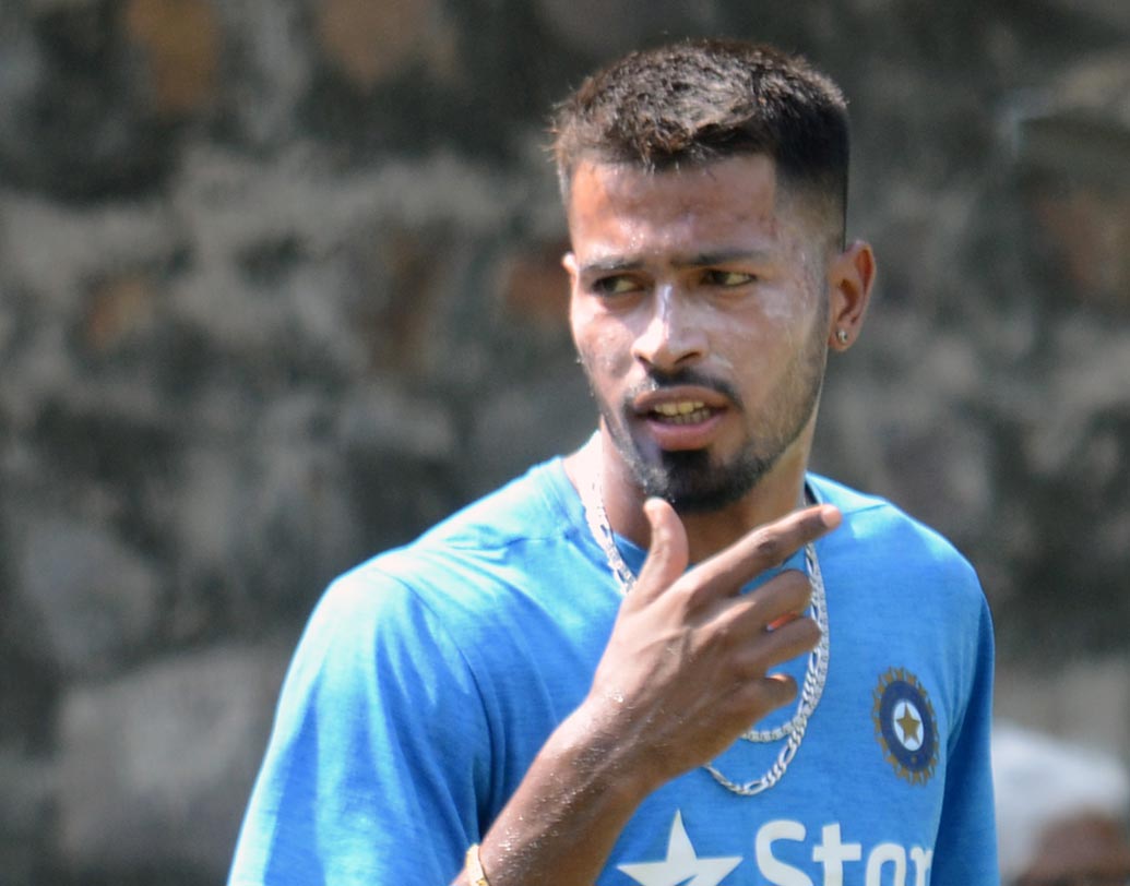 হার্দিক পাণ্ড্য: গত ম্যাচে তেমন কিছু করতে পারেননি এই অল রাউন্ডার। আজ তাঁর পারফরম্যান্সের দিকে নজর থাকবে টিম ম্যানেজমেন্টের। ফাইল চিত্র।