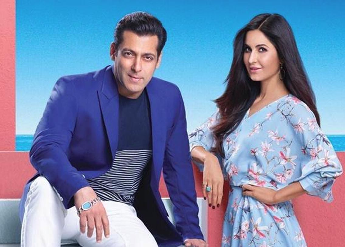 সলমন খান-ক্যাটরিনা কইফ: দীর্ঘ পাঁচ বছরের সম্পর্ক ছিল তাঁদের। কখন, কী ভাবে এবং কেন যে তাঁদের সম্পর্কের ভাঙন ধরল তা কেউ নিশ্চিত করে বলতে পারেন না। তবে সম্পর্ক ভেঙে গেলেও তাঁরা কিন্তু এখন খুব ভাল বন্ধু। এমনকী ক্যাটরিনাকে খান-পরিবারের সঙ্গে সময় কাটাতেও দেখা যায়।