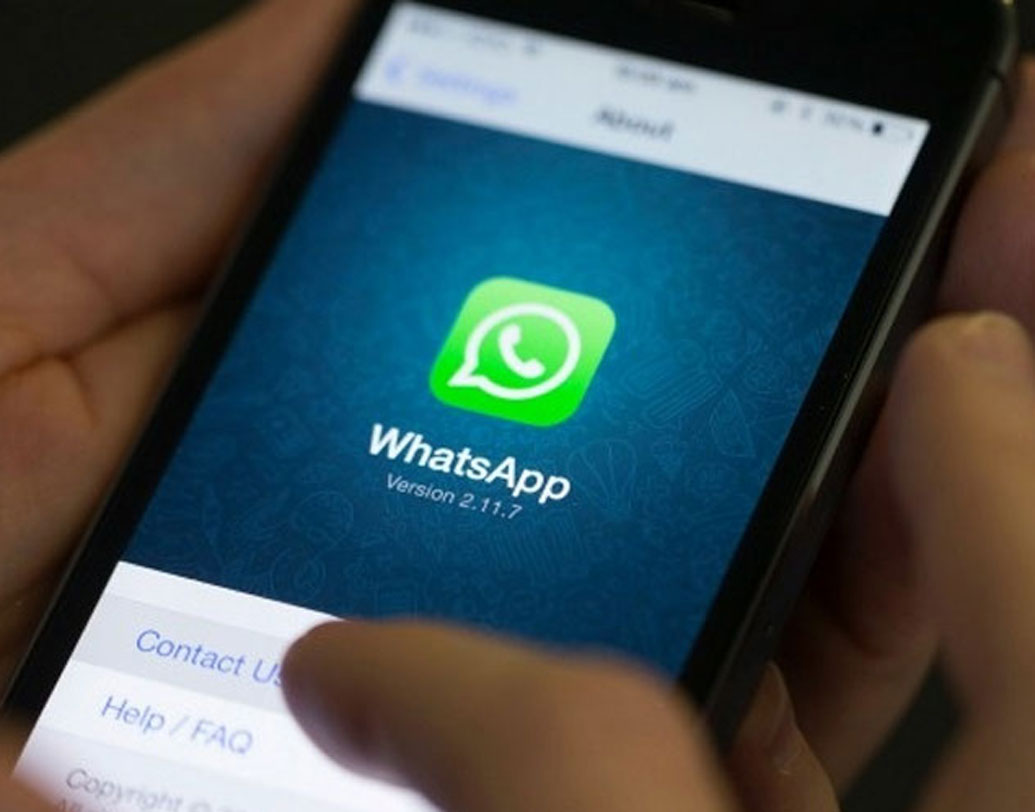 শুধু তাই নয়, গ্রুপ অ্যাডমিনই তাঁর শেয়ার করা বিষয়টি নিয়ন্ত্রণ করতে পারবেন। অর্থাত্ তিনি যদি মনে করেন শেয়ার করা বিষয়টি ডিলিট করতে হবে, তিনি নিজেই ডিলিট করতে পারবেন, গ্রুপের অন্য সদস্যরা এ ক্ষেত্রে সেই অধিকার থেকে বঞ্চিত থাকবেন।