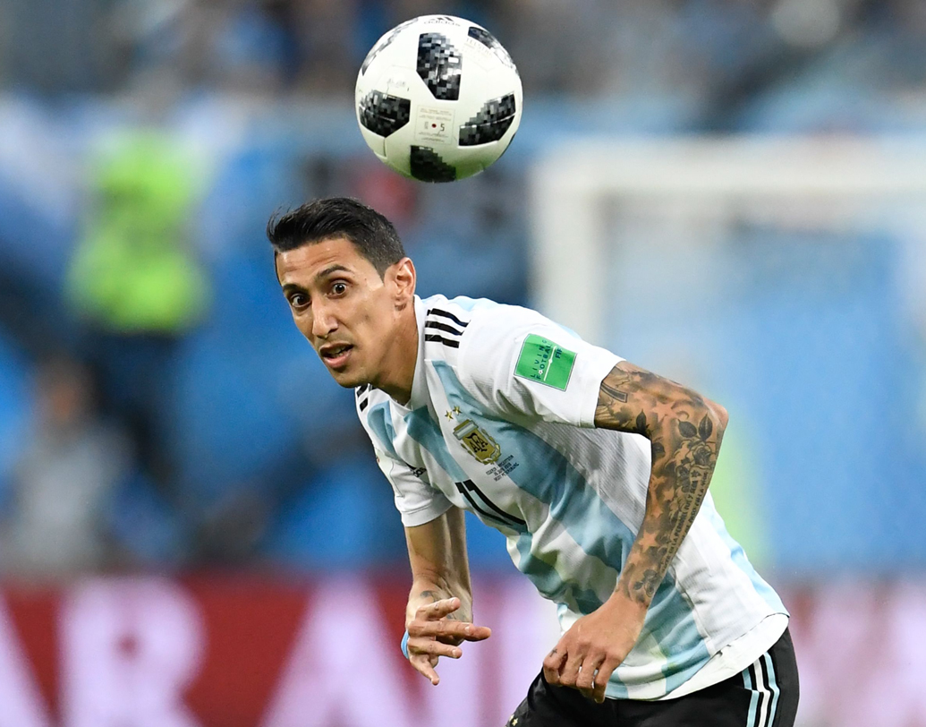 অ্যাঞ্জেল দি মারিয়া: বিশ্বকাপে একেবারেই ছন্দে দেখা যাচ্ছে না এই অ্যাটাকিং মিডফিল্ডারকে। রিয়াল থেকে ম্যান ইউ হয়ে প্যারিস সঁ জঁয়ে খেলা মারিয়া যেন অতিতের ছায়া। আর্জেন্টিনার হয়ে প্রায় একশো ম্যাচ খেলে ফেলা মারিয়াকে গত ম্যাচে তুলে নিতে বাধ্য হন সাম্পাওলি। তবে আজ প্রথম দলে তাঁর থাকার সম্ভাবনাই বেশি। ছবি: এএফপি।