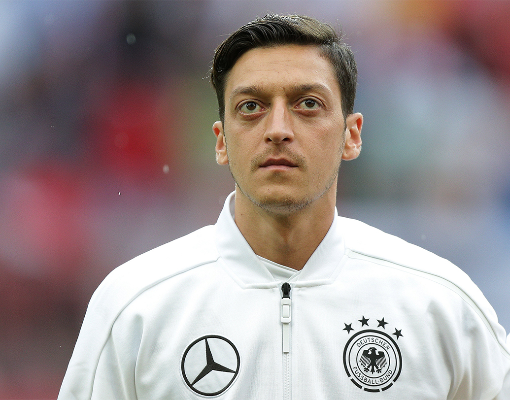 মেসুট ওজিলের মতো বিশ্বমানের মিডফিল্ডার নিয়ে এই জাতীয় দল বেশ শক্তিশালী।