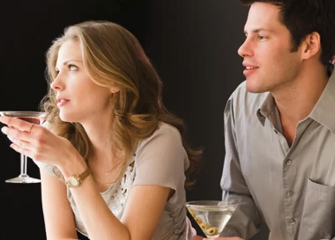 আপনিই কথা বলে গেলেন আর সামনের জন শুধু শুনে গেল, এমনটা যেন না হয়। তাঁকেও বলতে দিন। তা না হলে তাঁর প্রতি অসম্মান করা হবে।