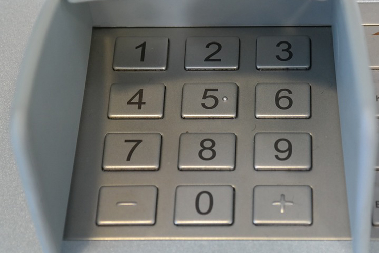 Consumer court asks bank to give compensation to the customer