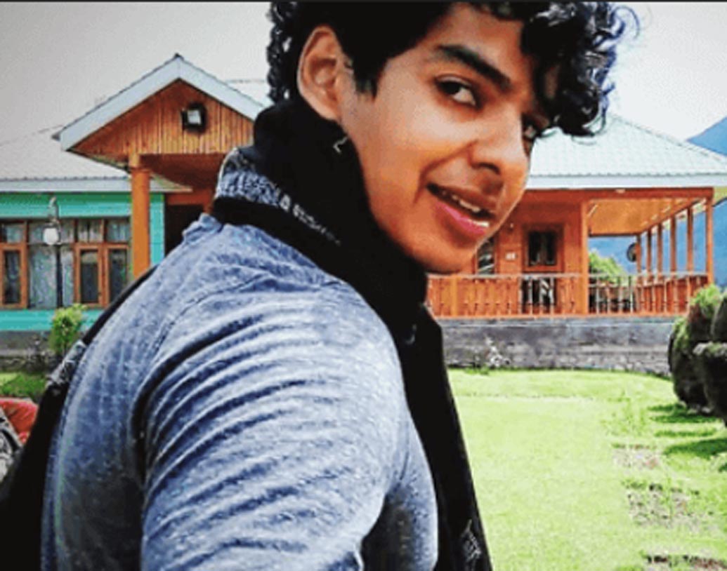 ভাই ঈশান খট্টরের সঙ্গে খুব মিষ্টি সম্পর্ক শহিদ কপূরের। শহিদ উড়তা পঞ্জাব সেটে সহকারী পরিচালক ছিলেন ঈশান। শহিদই তাঁকে বলেছিলেন ধড়কের জন্য আপ্রাণ চেষ্টা চালাতে। নিজেই এই কথা শেয়ার করেছেন।