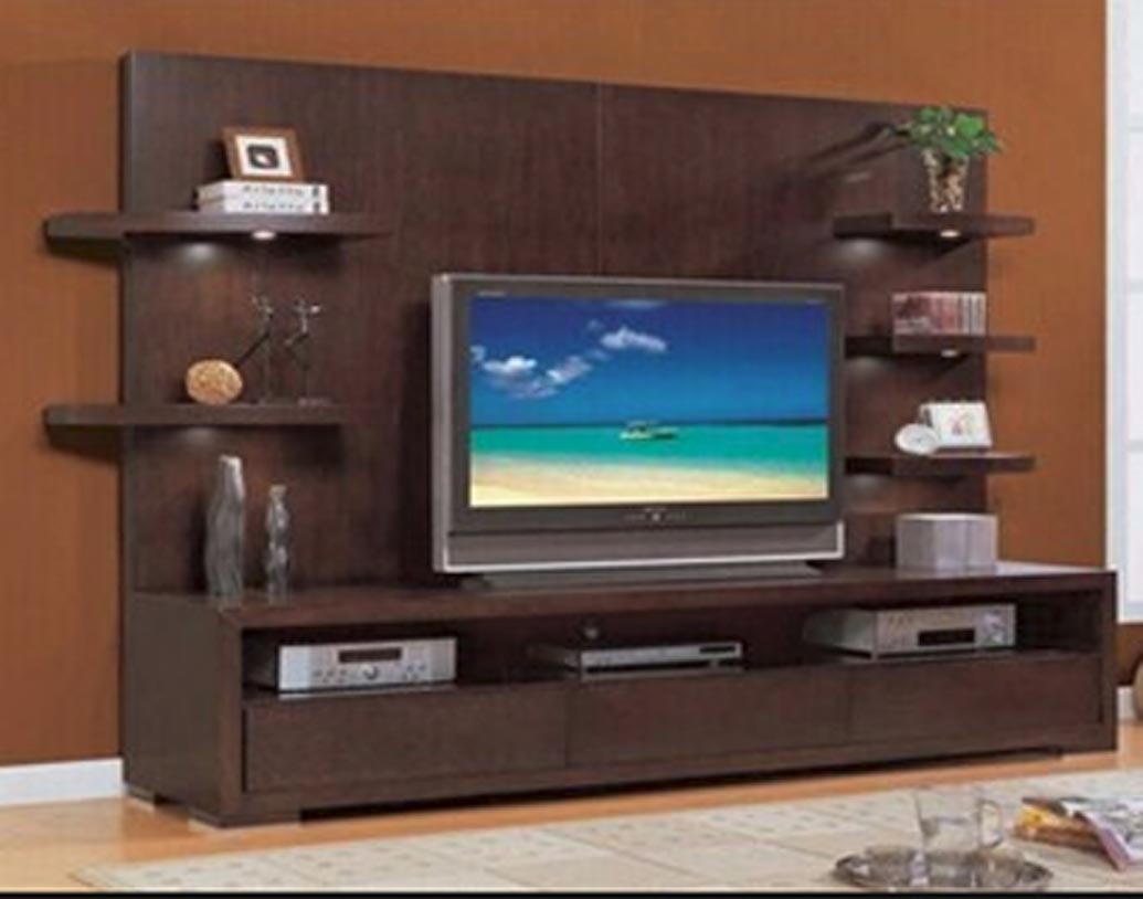 মডিউলার টিভি। একটা ডিসপ্লেকে আটভাগে ভেঙে দিতে পারে এই অত্যাধুনিক টিভি। প্রত্যেকটা স্ক্রিনই নিজের ইচ্ছামতো ঘুরিয়ে নিতে পারেন। স্ক্রিন ডিসপ্লে ইচ্ছেমতো বদলাতে পারেন।