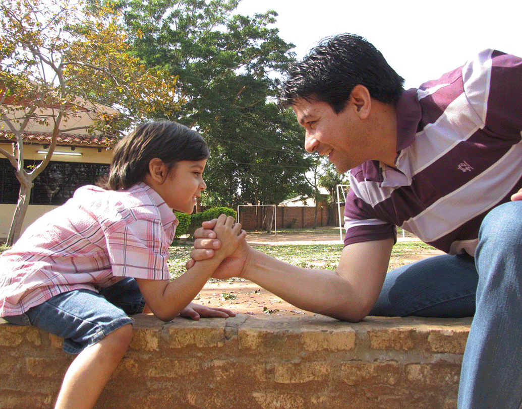 শিশুদের ভালবাসেন? আপনার ব্যবহারে কি তাদের প্রতি মমতা প্রকাশ পায়? মেয়েদের আকর্ষণের ক্ষেত্রে এটা কিন্তু আপনার ব্যক্তিত্বের ইতিবাচক দিক। মেয়েদের মধ্যে মাতৃত্বের এক আলাদা বৈশিষ্ট্য থাকে বলেই এই বিশেষত্বটি তাদের এত টানে। ছবি: পিক্সঅ্যাবে।