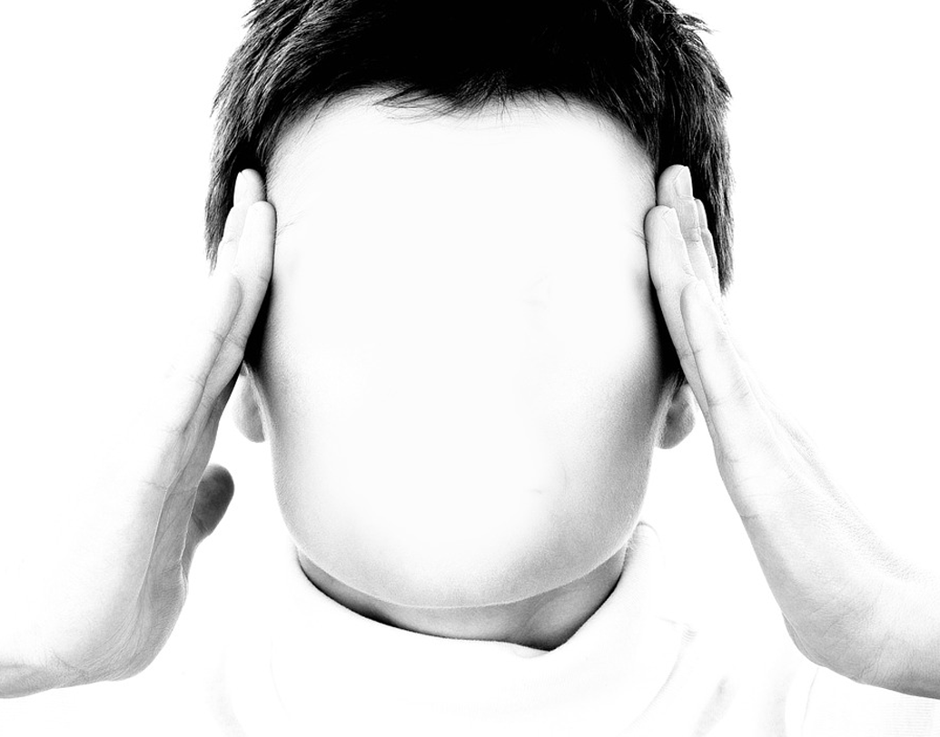 সারাক্ষণ ফোনের দিকে তাকিয়ে দিন গেলে চোখের সর্বনাশ তো হবেই, সঙ্গে বাড়বে মাইগ্রেনের সমস্যাও। জনস্বাস্থ্য বিশেষজ্ঞ সুবর্ণ গোস্বামীর মতে, মস্তিষ্কের স্নায়ু কোষকে সারাক্ষণ উত্তেজিত করে মোবাইলের ক্ষতিকারক রশ্মি। পেশীক্লান্তির সঙ্গে যা সেন্ট্রাল নার্ভাস সিস্টেমের কাজকে ব্যাহত করে ও মাথা যন্ত্রণার প্রকোপ বাড়ায়। ছবি: পিক্সঅ্যাবে।