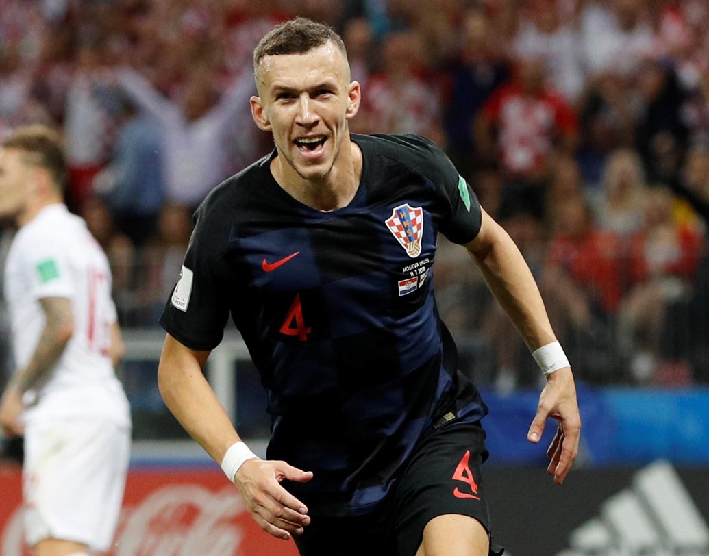 এ দিন খেলার গতি কমিয়ে দিয়েছিলেন হ্যারি কেনরা। হয়তো প্রচণ্ড গতিতে খেলতে অভ্যস্ত ক্রোয়েশিয়ার ছন্দ নষ্ট করে দেওয়াই ছিল প্রধান লক্ষ্য। প্রথমার্ধে এই পরিকল্পনা সফল সাউথগেটের। কিন্তু দ্বিতীয়ার্ধে দুর্দান্ত ভাবে ঘুরে দাঁড়াতে শুরু করলেন ক্রোটরা। যার নেপথ্যে পেরিসিচ।