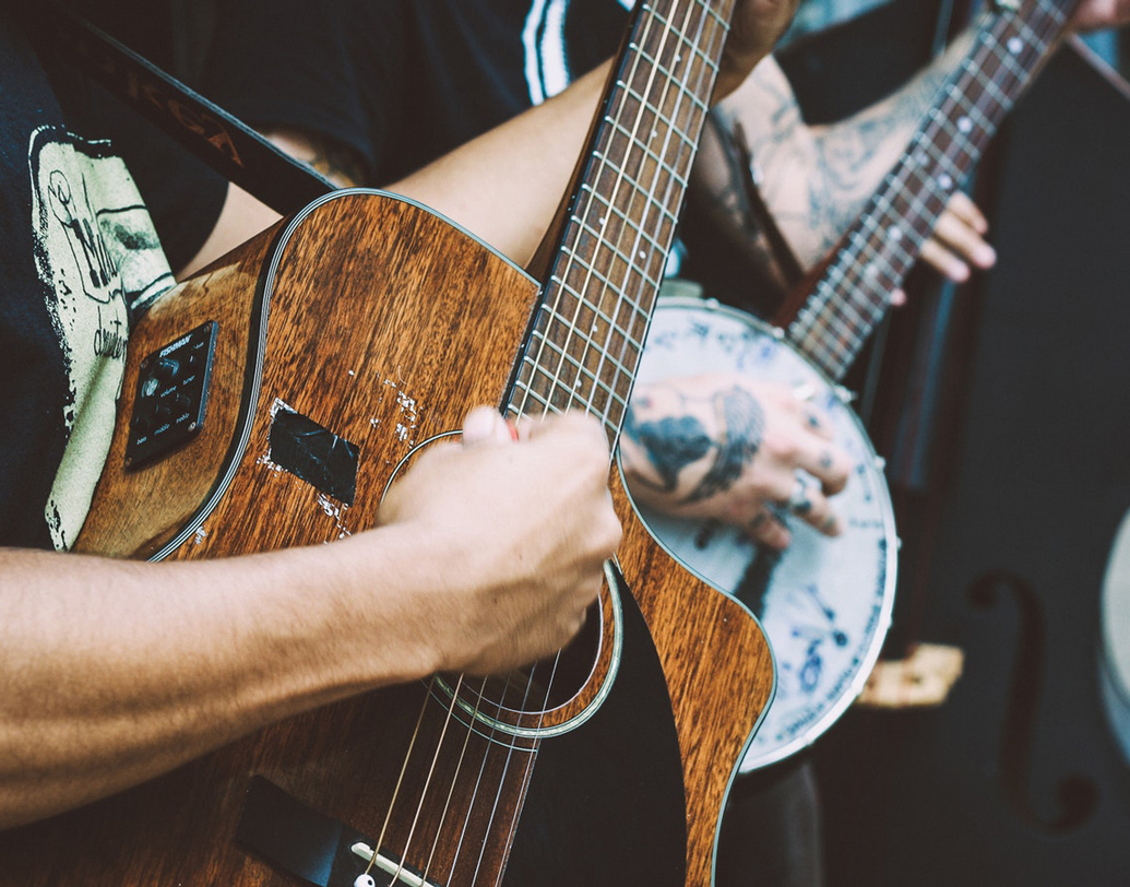 নতুন বা পুরনো শখ শুরু করতে পারেন।