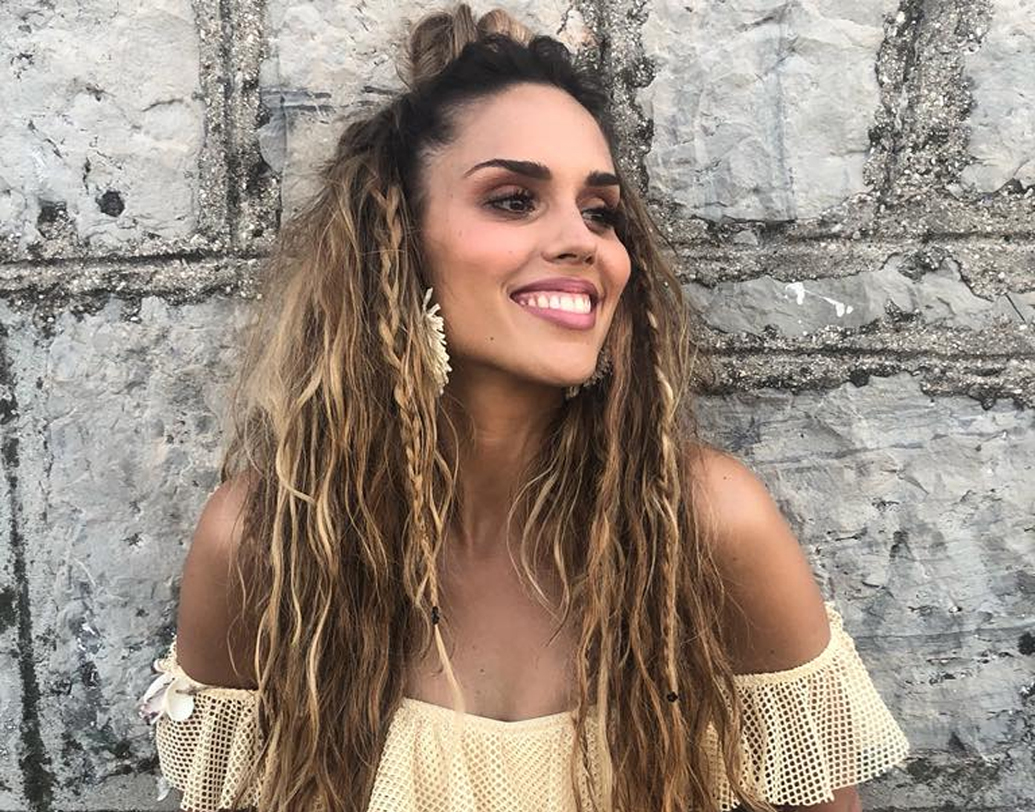 ক্রোয়েশিয়ার ফুটবলার ভেদরান করলুকার প্রেমিকা ফ্রাঙ্কা বাতেলিচ: বহুমুখী প্রতিভাবান ফ্রাঙ্কা বিখ্যাত গায়িকা ও গীতিকারও। ২০০৭-এ টিভি শো জিতে নজরে আসেন। সমপ্রেমী আন্দোলন ও পশুদের অধিকার নিয়ে সমাজসেবামূলক কাজের সঙ্গেও যুক্ত ফ্রাঙ্কা।