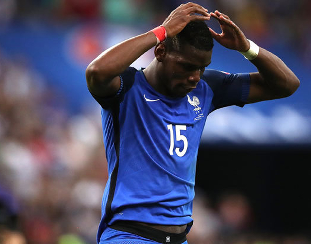 ২০১৬ ইউরো ফাইনালে অপেক্ষাকৃত দু্র্বল দল পর্তুগালের কাছে হেরে যাওয়ার মনখারাপটা ভুলতে পারেনি ফ্রান্স। অনেকেই সেই সময় বলেছিলেন, অতিরিক্ত আত্মবিশ্বাসই কাল হল ফরাসিদের। এ বার তাই প্রথম থেকেই দেশঁর ছেলেদের আত্মবিশ্বাস ছিল, কিন্তু তা কখনই অতিরিক্ত ছিল না।