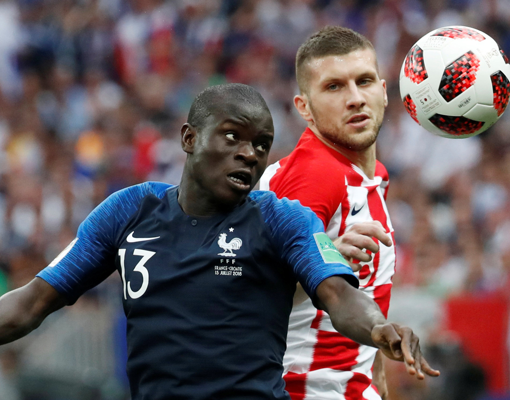 মিডফিল্ডার কঁতে প্রতিপক্ষের পা থেকে মোট ৫২ বার বল ছিনিয়ে নিয়েছেন। প্রতিটি ম্যাচে তাঁর অসাধারণ নিয়ন্ত্রণ ক্ষমতার উপর নির্ভর করেছিল দল। আর্জেন্টিনাকে যে ম্যাচে ফ্রান্স হারাল, সেখানে মেসিকে কিন্তু আটকে দিয়েছিলেন এই তরুণই।