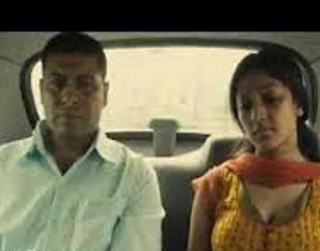 ছত্রাক: ২০১১ সালে অতিরিক্ত যৌনদৃশ্যের ব্যবহার ও নগ্নতার কারণে নিষেধাজ্ঞা জারি করা হয় বিমুক্তি জয়সুন্দর পরিচালিত বাংলা ছবিটির উপর । বিতর্ক তৈরি হয় পাওলি দামের চরিত্রায়ন নিয়েও। কান, টরোন্টো ও পেসিফিক মেরিডিয়ান চলচ্চিত্র উৎসবে প্রশংসিত হয় ছবিটি।