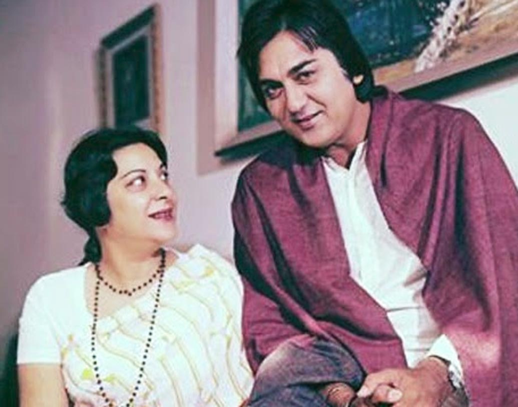 জীবনের প্রথমে সুনীল দত্ত ছিলেন একজন রেডিয়ো জকি। প্রিয় অভিনেত্রী নার্গিসের সাক্ষাৎকারও নিতে চেয়েছিলেন সুনীল। কিন্তু নার্গিসের সামনে দাঁড়ালেই সব ওলটপালট হয়ে যেত সুনীল দত্তের। একটাও কথা বলতে পারতেন না। পরে সেই সাক্ষাৎকার বাতিল করে দেওয়া হয়।