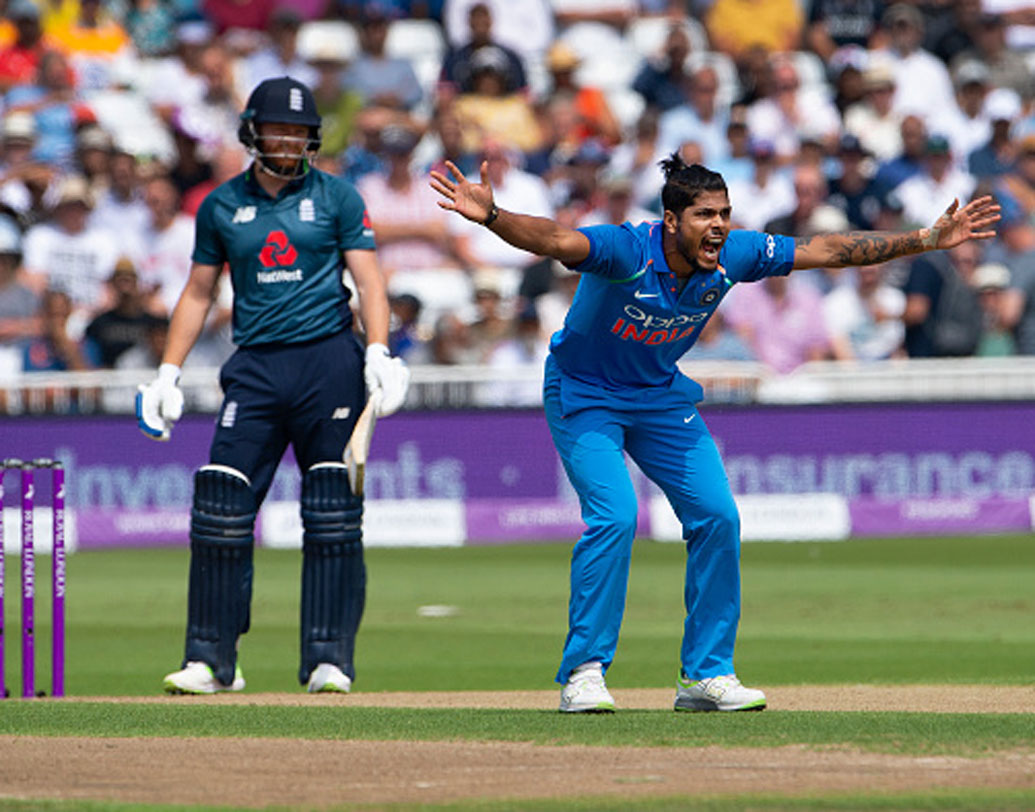 উমেশ যাদব: খারাপ পারফরম্যান্সের জন্য সিরিজের শেষ ম্যাচে সুযোগ পাননি। সেটাই কার্যত পরবর্তীতে উমেশের এক দিনের ম্যাচে সুযোগ পাওয়ার ক্ষেত্রে প্রথম ধাপ বলে অনেকে মনে করছেন।