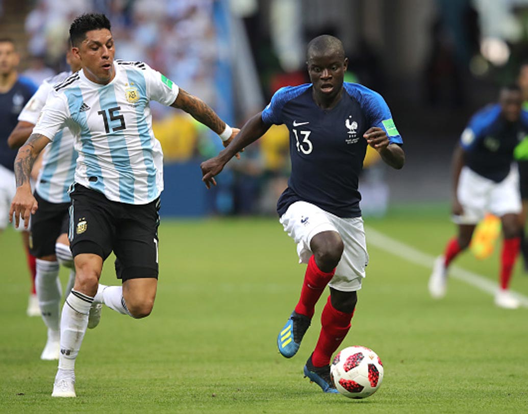 এঞ্জো পেরেজ: রিভার প্লেটের এই সেন্ট্রাল মিডফিল্ডার যোগ্যতা পর্বে ছ’টি ম্যাচ খেললেও গ্রুপ পর্যায়ে সব ম্যাচে সুযোগ পাননি। মাঝে সামান্য চোটও পেয়েছিলেন। যদিও পরবর্তীতে মাঠে নামলেও তেমন কিছু করতে পারেননি।