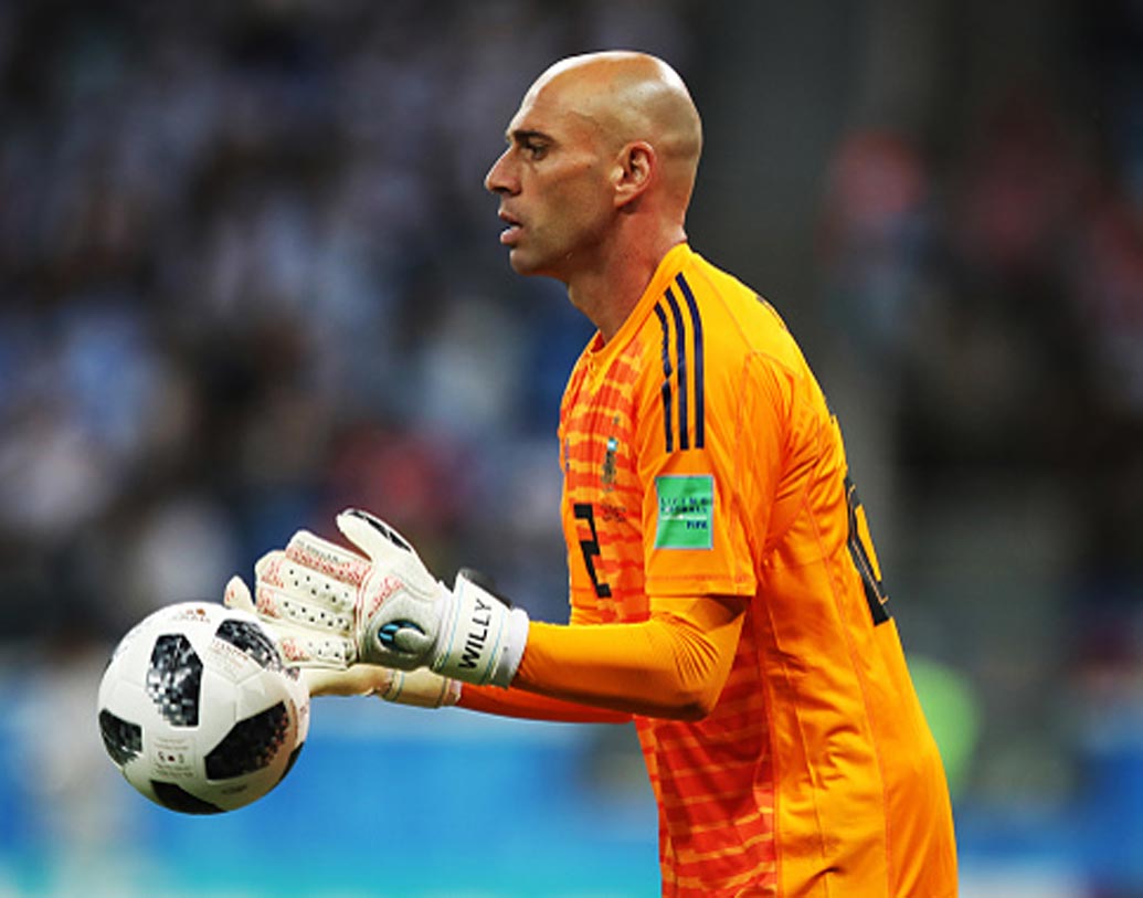 উইলি কাবালেরো: গোলরক্ষক কারালেরোর উপর অসন্তুষ্ট অনেকেই। তাঁর ভুলে একাধিক ক্ষেত্রে সমস্যায় পড়তে হয়েছে দলকে। তার জন্য একাধিক গোল হজম করতে হয়েছে দলকে।