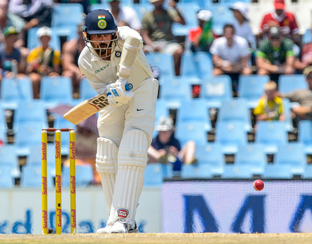 মুরলি বিজয়: পরবর্তী ইংল্যান্ড সফরের সময় বয়স হয়ে যাবে ৩৭-৩৮। ভারতীয় দলের এই টেস্ট ক্রিকেটারটির বর্তমান বয়স ৩৪ বছর। তিন-চার বছর পর সুযোগ পাওয়ার সম্ভাবনা প্রায় নেই বললেই চলে।