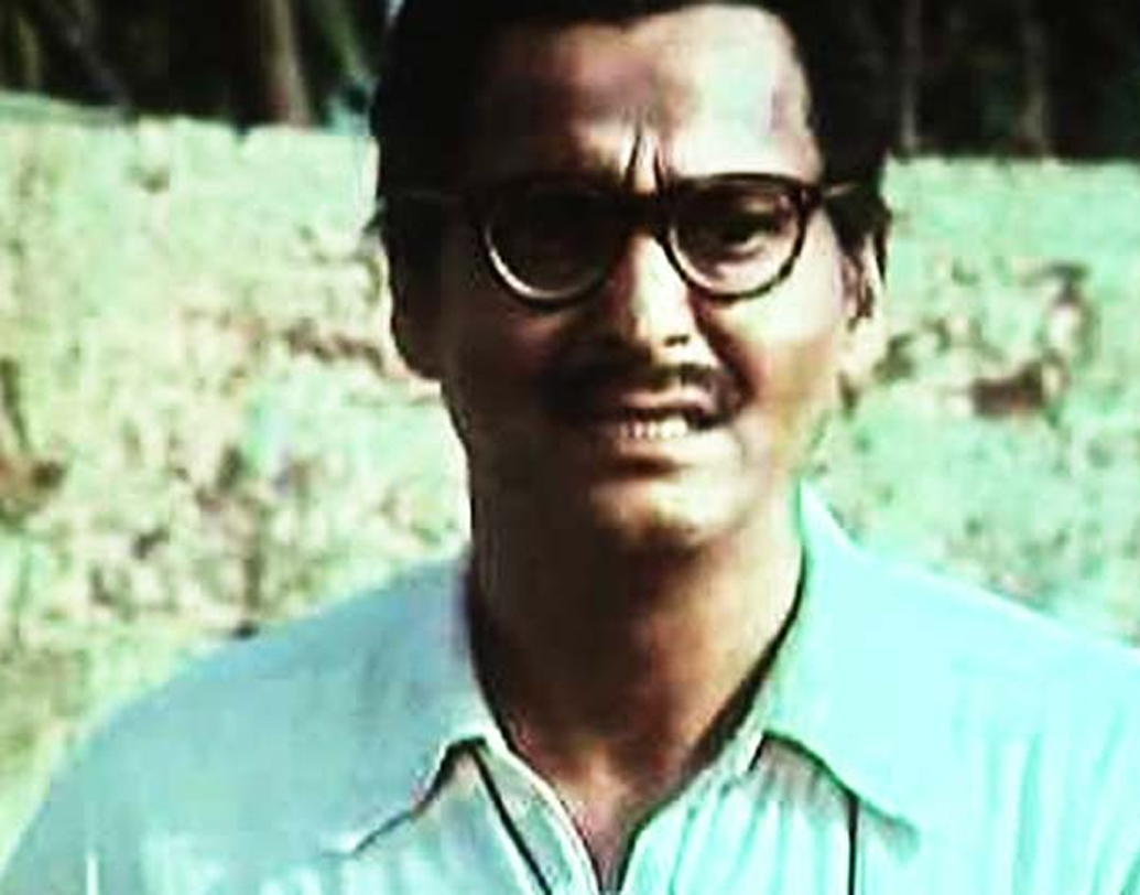 কোনি (১৯৮৪): ‘ফাইট কোনি ফাইট’। মতি নন্দীর গল্পের এই সংলাপই জনপ্রিয় হয়ে উঠল সালে ছবি মুক্তির পর। এক সাঁতারুর লড়াইয়ের কাহিনী। আর সঙ্গে কোচ খিদ্দার মারাত্মক পরিশ্রম।
