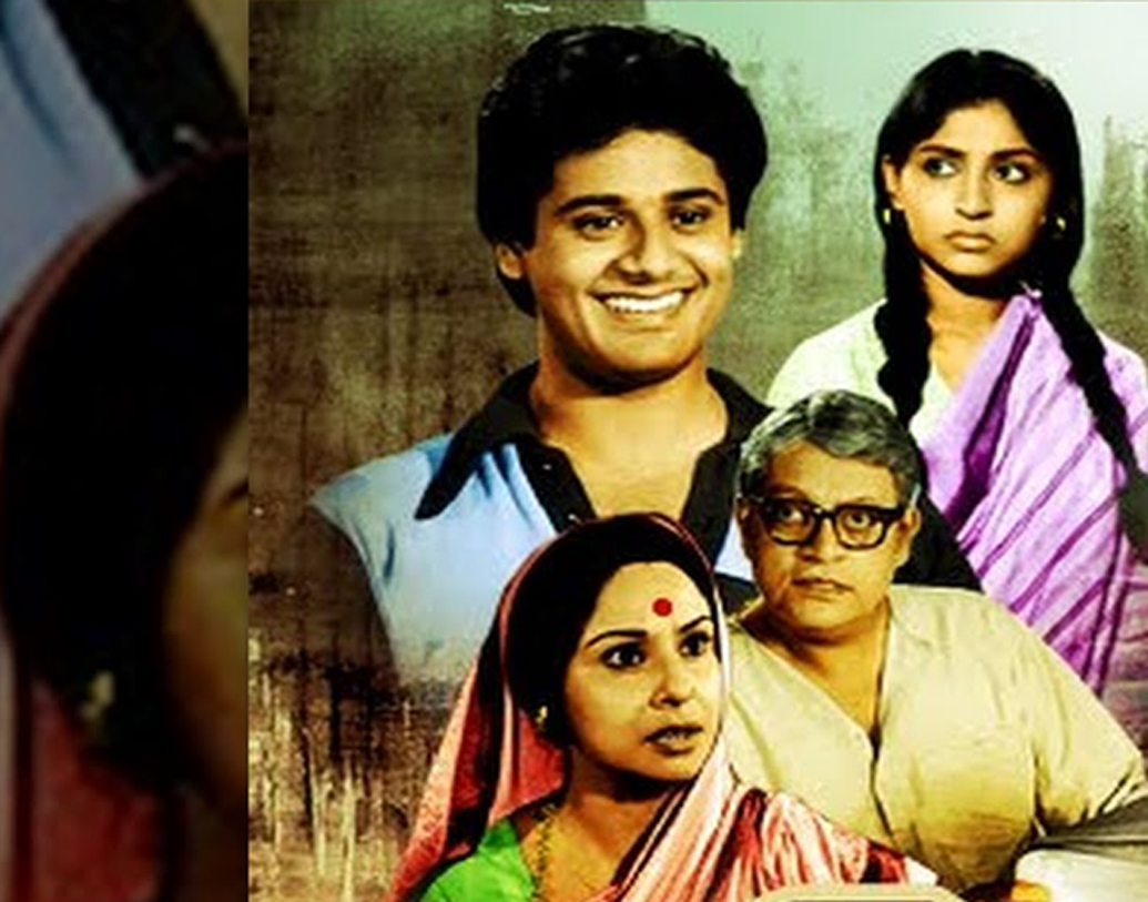 সাহেব (১৯৮১): বিজয় বসু পরিচালিত ছবিটিতে রয়েছে তরুণ ফুটবলারের স্ট্রাগলের গল্প। বাড়ির কেউই ফুটবল ভালবাসে না। জাতীয় দলে সে সুযোগও পায়। কিন্তু বোনের বিয়ের জন্যে নিজের কিডনি বিক্রি করার কথা ভাবতে হয় তাকে।