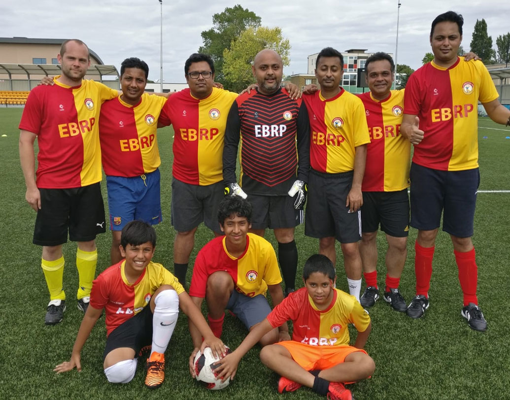 ইস্টবেঙ্গলের দলগুলোর নাম ক্রিশ্চিয়ানো জুনিয়র, আমেদ খান ও কৃশানু দে। দুই প্রধানে খেলা প্রয়াত ফুটবলারদের নামেই এই দলগুলোর নামকরণ হয়েছে।