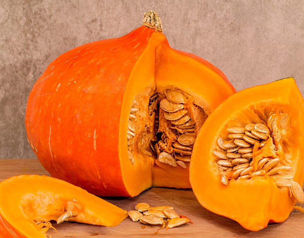 কুমড়ো: বেশি ফাইবার আর কম ক্যালোরির খাবার হল কুমড়ো। ভুঁড়ি কমাতে রোজ ডায়েটে  কুমড়ো রাখার উপদেশ দেন বিশেষজ্ঞরা। এ ছাড়া কুমড়োর অন্যতম বৈশিষ্ট্য, এটি ক্যানসার প্রতিরোধক। তাই রোজের খাবারে কুমড়ো রাখুন। ছবি: পিক্সঅ্যাবে।