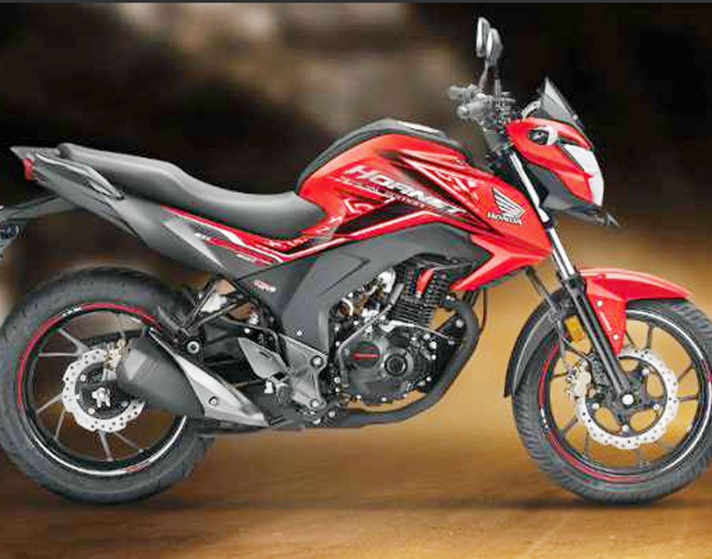 হন্ডা সিবি হর্নেট ১৬০ আর: দাম ৯০ হাজার ৭৩৫ টাকা। গিক্সার ১৫৫-র প্রতিদ্বন্দ্বী ১৬২.৭ সিসির এই বাইকে রয়েছে সিঙ্গল চ্যানেল এবিএস।