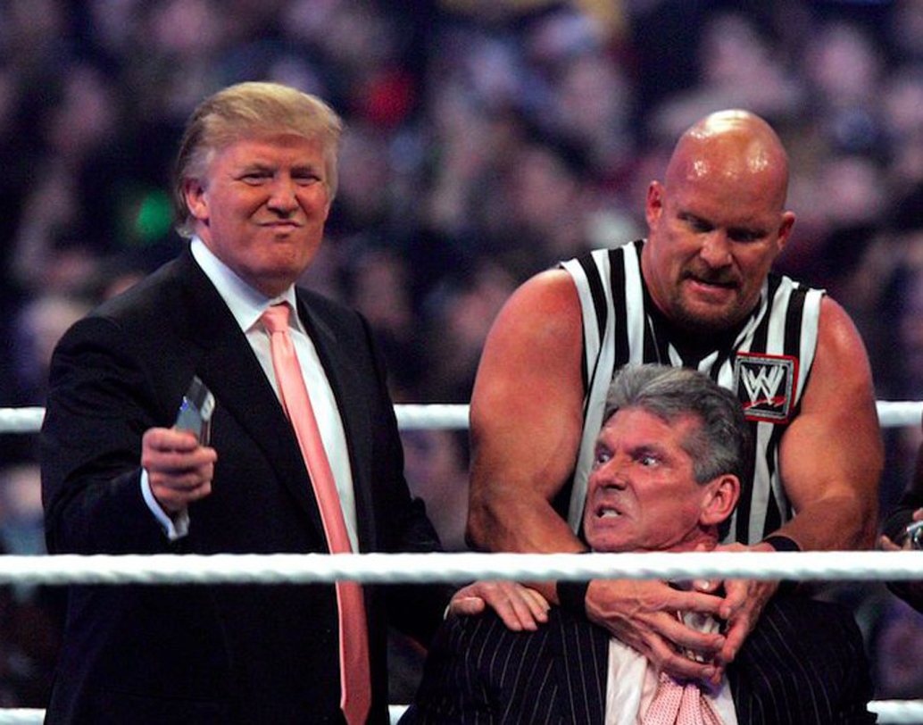 দু’বেলা ট্রাম্পের ছবির সামনে রীতিমতো ঘণ্টা নাড়িয়ে আরতি, মন্ত্রপাঠ করেন এই যুবক। বিশ্বাস, তাঁর আরাধ্য দেবতা দূরে থেকেও এ সব টের পান। শুধু তা-ই নয়, এতে তুষ্টও নাকি হন তিনি! তাঁর ‘ভগবানকে’ ভারতীয় সংস্কৃতির সঙ্গে পরিচয় করাতে এই উপায়ই বার করেছেন বুসা।