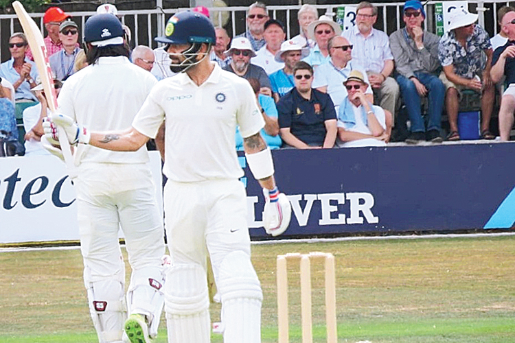 India puts up a big score against Essex