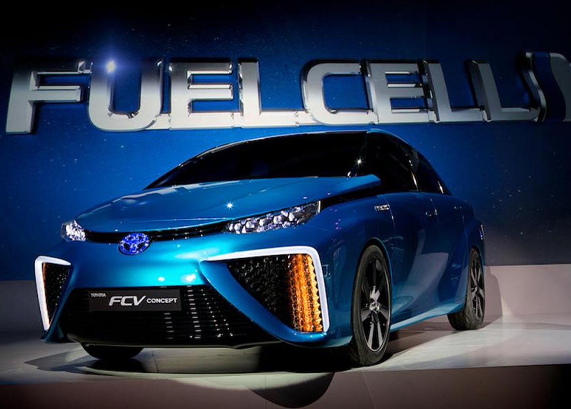 ২৮ শতাংশ থেকে কমে ১২ শতাংশ হচ্ছে জিএসটি। দাম কমছে ব্যাটারি চালিত গাড়ির। এ ছাড়া কমবে বয়ন শিল্পসামগ্রীর দাম।