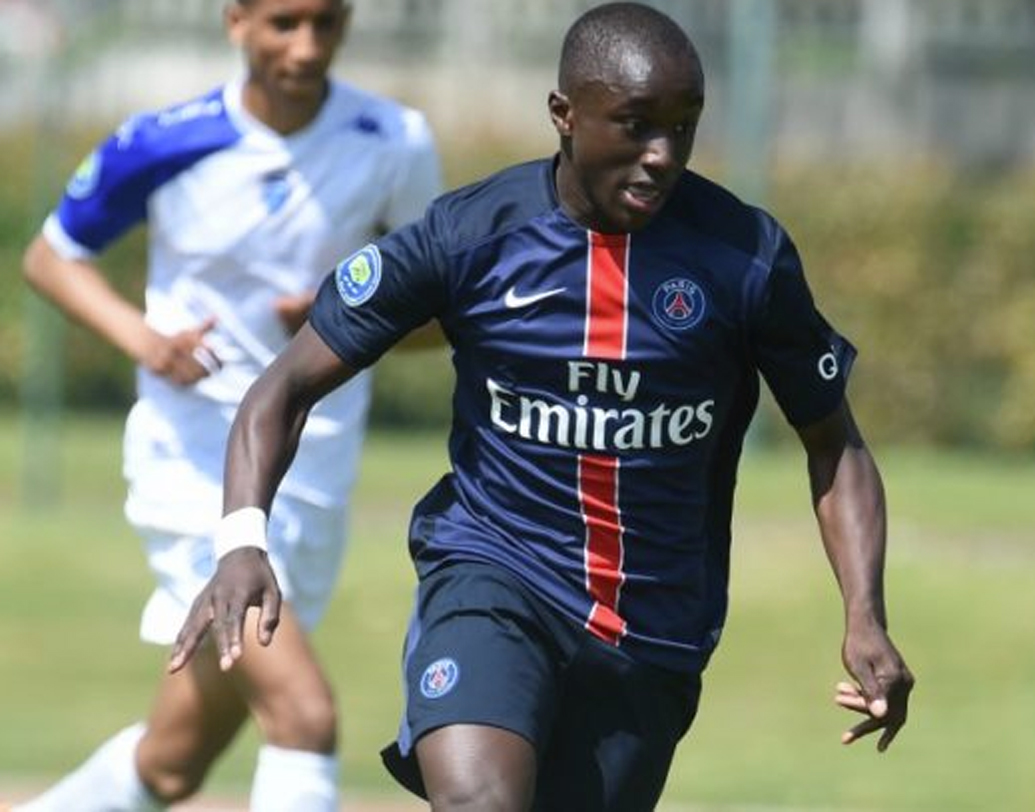 মিজিয়ানে মাওলিদা: অনূর্ধ্ব উনিশ লিগে খেলে ইতিমধ্যেই নজর কেড়েছেন। গতির জন্য যে কোনও সময় বিপক্ষকে সমস্যায় ফেলে দিতে পারেন। তবে মাঠের মধ্যে মাওলিদার ব্যবহার নিয়ে কিছু অভিযোগ শোনা যায়। এটাই তাঁর সব থেকে বড় সমস্যা।