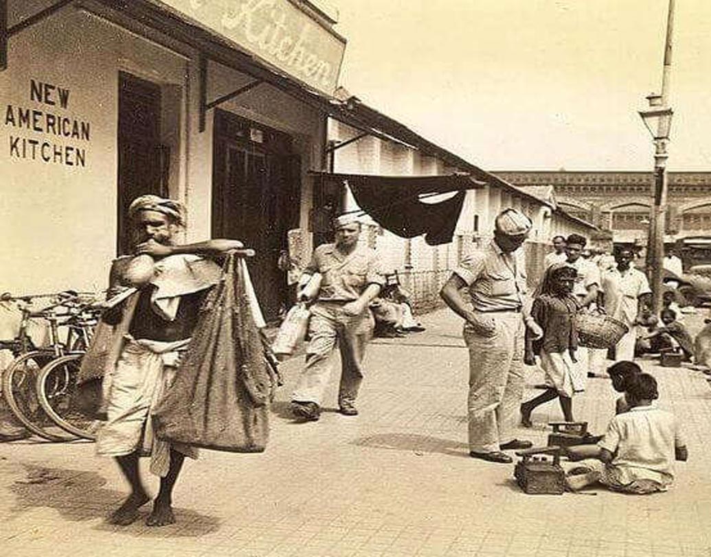 ক্যালকাটা: তিলোত্তমা বা সিটি অফ জয় নয়। আমেরিকার ইন্ডিয়ানা স্টেটে কয়লা খনি সমৃদ্ধ এই শহর তৈরি হয় ১৮৭০ সালে। তবে পশ্চিমবঙ্গের রাজধানীর নাম সরকারি ভাবে এখন কলকাতা। ক্যালকাটা নয়।