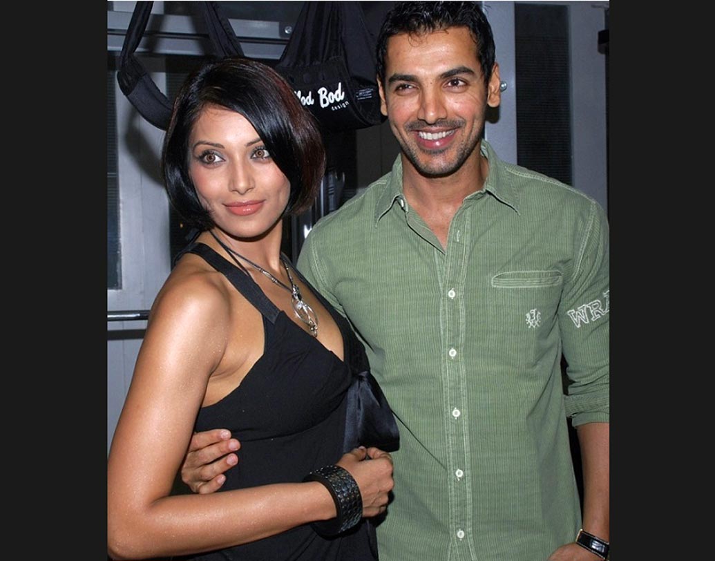 বিপাশা বসু-জন আব্রাহাম: তাঁদের রসায়ন ছিল চমৎকার। কিন্তু ব্রেক আপের পর? ‘হু ইজ জন আব্রাহাম’, এমনটাই নাকি বলেছিলেন বিপস।