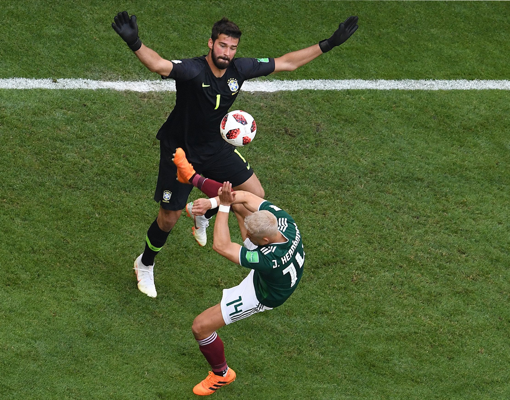 ফ্যাক্টর গোলকিপার:  এ দিনের ম্যাচে বড় ফ্যাক্টর হয়ে উঠলেন আলিসন। অসাধারণ দক্ষতায় যে ভাবে মেক্সিকোর আক্রমণ রুখে দিলেন, নিঃসন্দেহে প্রশংসা করতে হবে।