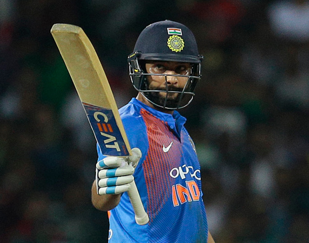 রোহিত শর্মা: ভালই ফর্মে রয়েছেন। টি-২০ ম্যাচে সব সময়ই তিনি ভয়ঙ্কর। শেষ মুহূর্তে পরিবর্তন না হলে শিখর ধওয়নের সঙ্গে এ দিনের ম্যাচে তিনিই ইনিংস শুরু করবেন।