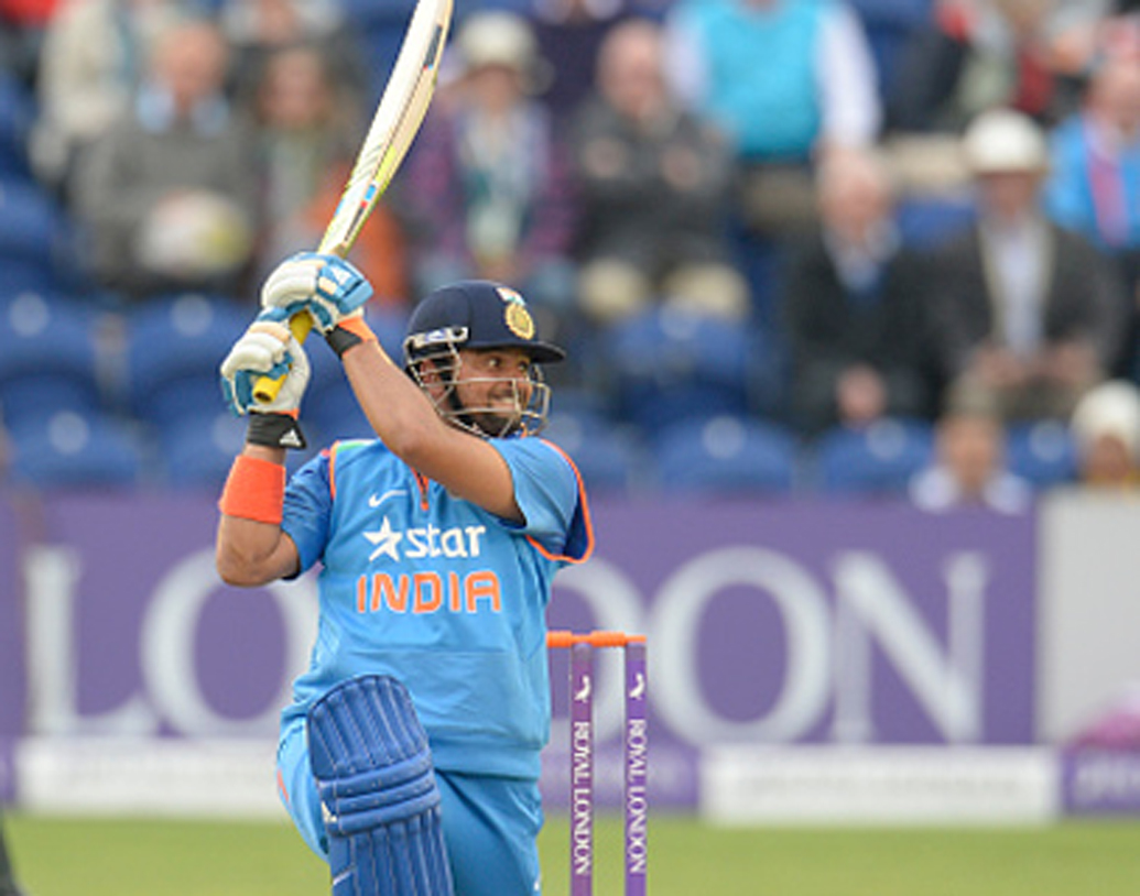 সুরেশ রায়না: এই বাঁ-হাতির খেলায় কোথায় যেন একটা ফাঁক থেকে যাচ্ছে। বড় রান পেতে সমস্যা হচ্ছে। যদিও আজকের ম্যাচ তাঁর প্রথম একাদশে থাকা কার্যত নিশ্চিত।