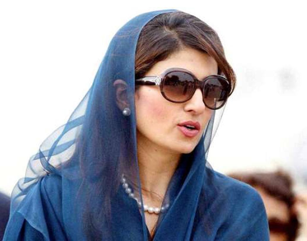 হিনা রাব্বানি খার: পাকিস্তান পিপলস পার্টির সদস্য হিনা পাকিস্তানের সর্বকনিষ্ঠ ও পাকিস্তানের প্রথম মহিলা বিদেশমন্ত্রী। রাজনীতিবিদ গুলাম নূর রাব্বানির মেয়ে হিনার স্টাইল স্টেটমেন্টও বেশ জনপ্রিয়।