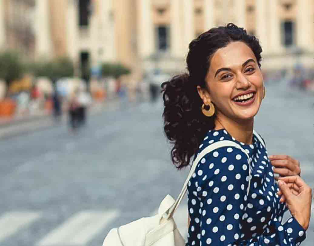 স্বপ্নের মানুষ কখনওই যেন কোনও তারকা না হন। এমনটাই চান তিনি। কোনও সেলেব্রিটিকে ডেট করতেও তাই আপত্তি রয়েছে ইনস্টাগ্রাম অ্যাডিক্ট এই অভিনেত্রীর।