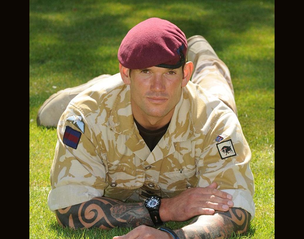 ব্রিটিশ সুপার স্নাইপার ক্রেগ হ্যারিসন প্রায় আড়াই কিমি দূর থেকে লক্ষ্যভেদ করে রেকর্ড করেন। প্রথম দীর্ঘতম ‘স্নাইপার কিলিং’ বললে ২০০৯ সালের নভেম্বরের আফগানিস্তানের এই ঘটনাকেই ধরা হয়।