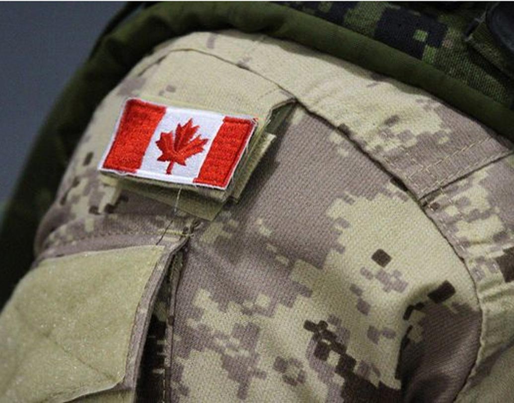 ৩.৫ কিমির বেশি দূর থেকে লক্ষ্যভেদ করে ২০১৭ সালের মে মাসে সেই রেকর্ড ভেঙে দেন কানাডার এক স্নাইপার (৩,৫৪০ মিটার )। ওই স্নাইপারের হানায় ইরাকে মৃত্যু হয় এক আইএস জঙ্গির।