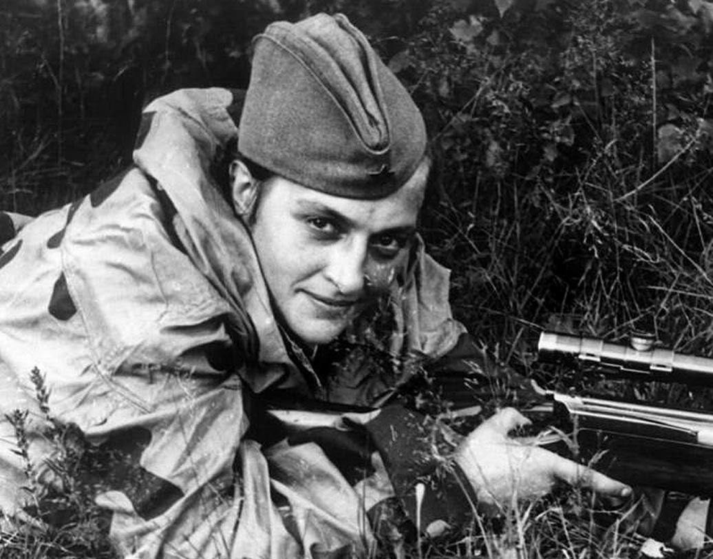 লিউডমিলা পাভলিচেঙ্কোকে অন্যতম ভয়ঙ্কর মহিলা স্নাইপার। প্রায় ৩০৯ টি ‘কনফার্মড কিলিং’ রয়েছে তাঁর ঝুলিতে।