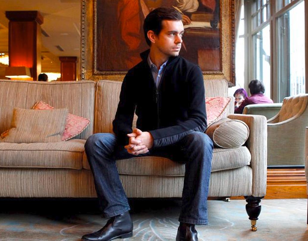 জ্যাক ডরসি: দিনের বেশিটা সময় সোশ্যাল মিডিয়াকেই দেন টুইটারের প্রতিষ্ঠাতা জ্যাক ডরসি। ৮-১০ ঘণ্টা সময় টুইটারে খুট খুট করেই কাটে তাঁর। সঙ্গে মিটিং তো রয়েইছে। ঘুমনোর জন্য হাতে বরাদ্দ করেছেন মাত্র পাঁচ ঘণ্টা।