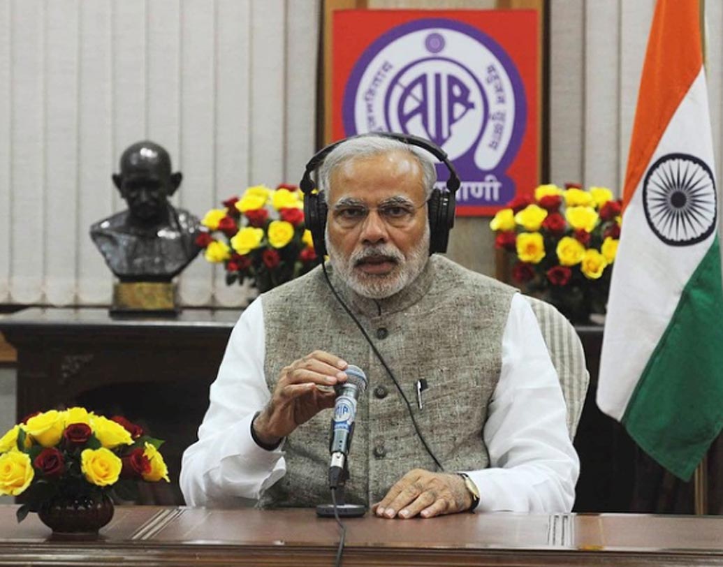 নরেন্দ্র মোদী: ফিটনেস নিয়ে তাঁর এজেন্ডা জগতজোড়া। সঠিক সময় ঘুম এবং নিয়মিত যোগই রীতিমতো তরতাজা রেখেছে বছর সাতষট্টির প্রধানমন্ত্রীকে। তবে, তাঁর ঘুমের সময়ও কিন্তু পরিমিত। দিনে ৪-৫ ঘণ্টার বেশি ঘুমের পিছনে দিতে নারাজ তিনি।