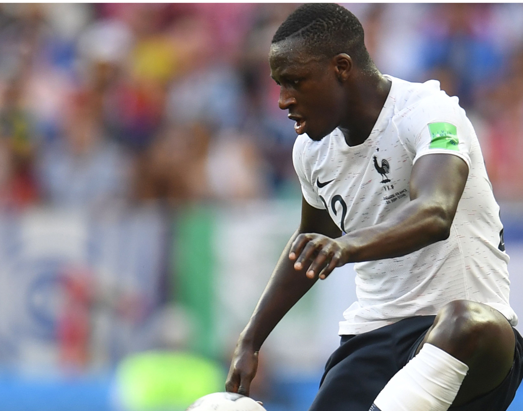 মেন্ডি: জন্ম ফ্রান্সে হলেও বাবা-মা দু’জনেই সেনেগালের নাগরিক ছিলেন। খেলেন ম্যাঞ্চেস্টার সিটিতে। ছবি: এএফপি।