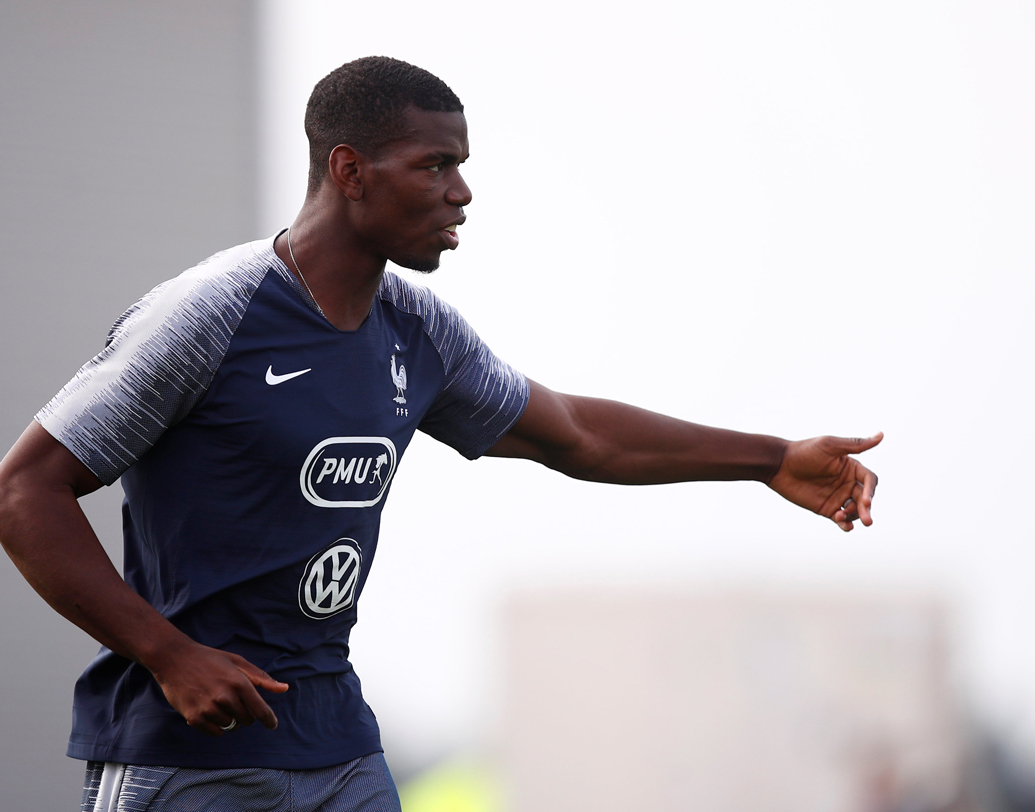 পল পোগবা: জন্ম ফ্রান্সে। বাবা-মা দু’জনেই আফ্রিকার গিনি থেকে এসেছিলেন। খেলেন ম্যাঞ্চেস্টার ইউনাইটেডে। ছবি: রয়টার্স।