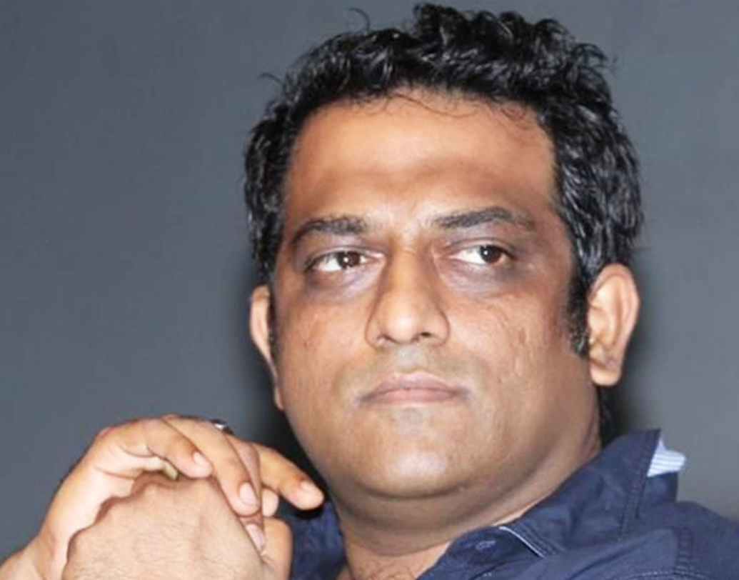 ২০০৪ সালে এক ধরনের বিরল ব্লাড ক্যানসারে (প্রোমাইলোসেটিক লিউকিমিয়া) আক্রান্ত হয়েছিলেন ‘বরফি’র পরিচালক অনুরাগ বসু। ডাক্তারেরা তাঁকে দু’মাসের সময় পর্যন্ত দিয়ে ফেলেছিলেন। কিন্তু সে সবের কিছুই দমাতে পারেনি পরিচালককে। তিন বছরেরও বেশি সময় ধরে ক্যানসারের বিরুদ্ধে লড়াই করে একের পর এক হিট ছবি দর্শকদের উপহার দিয়েছিলেন অনুরাগ।