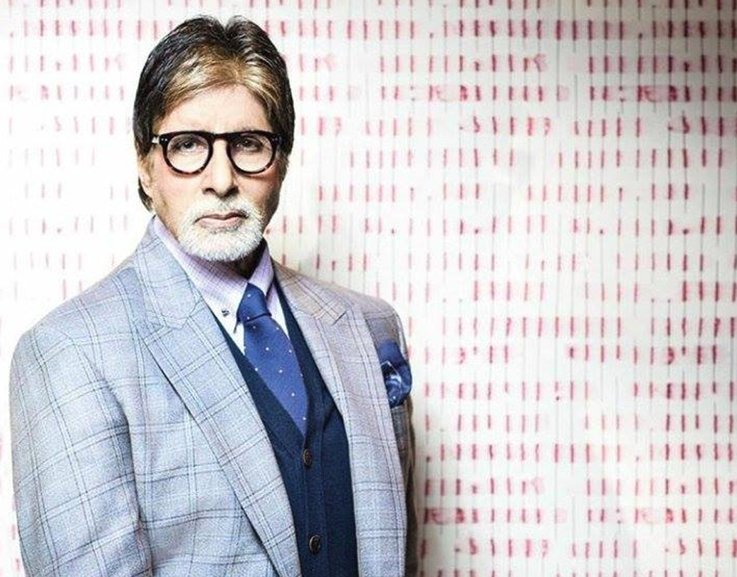 অমিতাভ বচ্চন: একটি এনজিও-র সঙ্গে চুক্তি করে চক্ষুদানের বিষয়টি ইতিমধ্যেই পাকা করে ফেলেছেন বিগ-বি। তাঁর ফ্যানেদেরও এই কাজে এগিয়ে আসার জন্য অনুরোধ করেছেন তিনি।