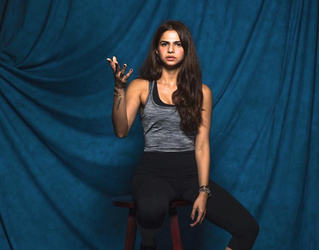 আনাইতা জানিয়েছিলেন, শালিনা খুবই ট্যালেন্টেড। কম দিনের মধ্যেই স্টাইলিংয়ের কাজে হাত পাকিয়ে ফেলেছিলেন তিনি। শুধু দীপিকা নয়, বলিউডের বেশ কিছু তাবড় সেলিব্রিটির স্টাইলিং কনসালট্যান্টও তিনি। সেই তালিকায় রয়েছেন, হৃতিক রোশন, শাহরুখ খানরা।